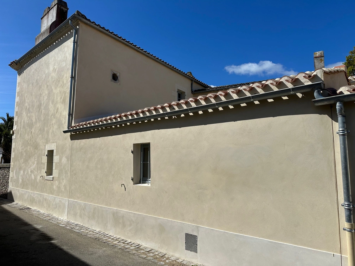 realisation-fouasson-2025-toitire-pierre-enduit (2)