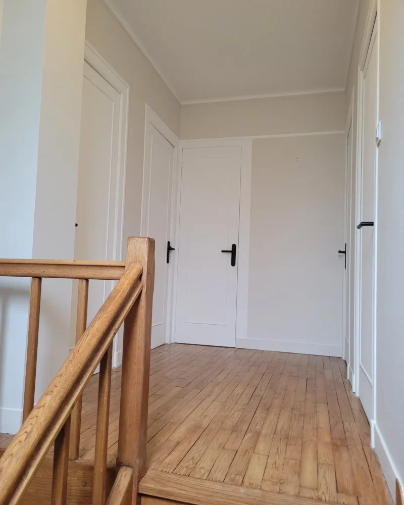 peinture-decoration-interieure-finition-solution-batiment-la-roche-sur-yon (19)