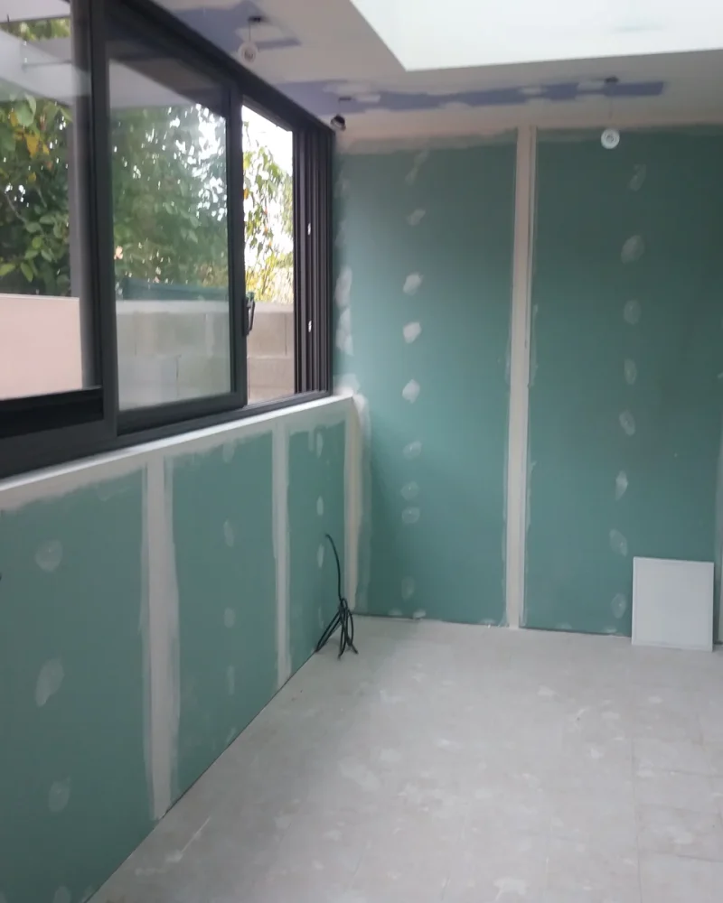 plaquiste-isolation-cloisons-solution-batiment-la-roche-sur-yon (18)